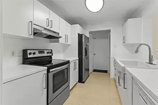 90 Venice E Blvd, Venice, FL 34293 - Photo 11