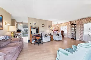 6710 36th Ave E, Palmetto, FL 34221 - Photo 7