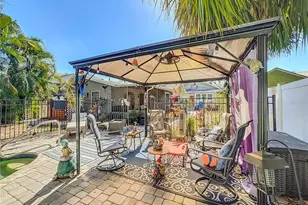 1687 Arlington St, Sarasota, FL 34239 - Photo 17