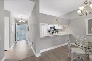 4202 Caddie Dr E, Bradenton, FL 34203 - Photo 3