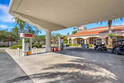 7812 Bergamo Avenue, Sarasota, FL 34238 - Photo 53