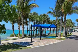 482 E Royal Flamingo Dr, Sarasota, FL 34236 - Photo 49