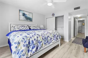 1540 Glen Oaks Dr E, Sarasota, FL 34232 - Photo 17