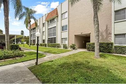 1540 Glen Oaks Drive E #B134, Sarasota, FL 34232 - Photo 9