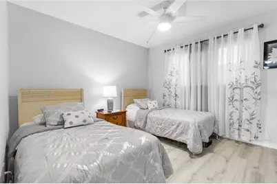 1540 Glen Oaks Drive E #B134, Sarasota, FL 34232 - Photo 19