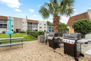 1540 Glen Oaks Dr E, Sarasota, FL 34232 - Photo 41