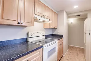 3540 Hispania Pl, Sarasota, FL 34232 - Photo 7