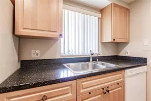 3540 Hispania Pl, Sarasota, FL 34232 - Photo 9