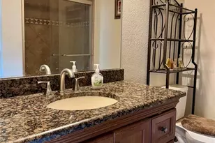 5337 Colewood Pl, Sarasota, FL 34232 - Photo 15