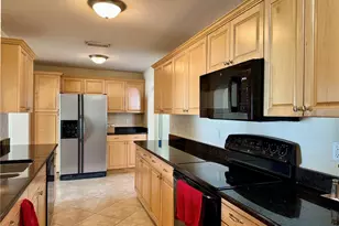 5337 Colewood Pl, Sarasota, FL 34232 - Photo 7