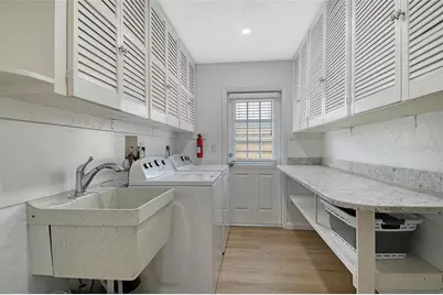 6722 Roxbury Drive, Sarasota, FL 34231 - Photo 43