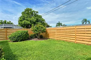 6722 Roxbury Dr, Sarasota, FL 34231 - Photo 49