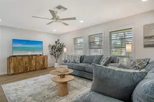 6722 Roxbury Dr, Sarasota, FL 34231 - Photo 11