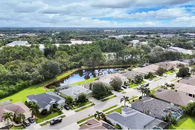 331 Londonderry Drive, Sarasota, FL 34240 - Photo 17