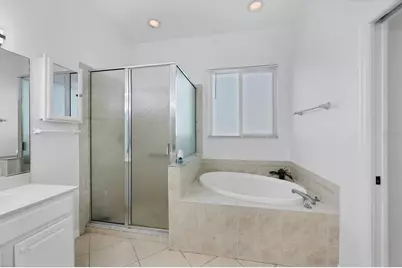 331 Londonderry Drive, Sarasota, FL 34240 - Photo 27