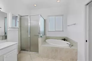 331 Londonderry Dr, Sarasota, FL 34240 - Photo 27