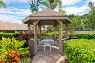 6103 Clubside Dr, Sarasota, FL 34243 - Photo 37