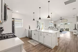 1698 Will Ln, The Villages, FL 34762 - Photo 5