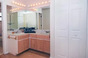 231 Southampton Ln, Venice, FL 34293 - Photo 19