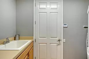 6539 Moorings Point Cir, Lakewood Ranch, FL 34202 - Photo 49