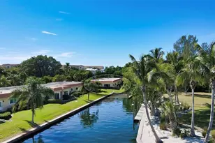 4976 Gulf of Mexico Dr, Longboat Key, FL 34228 - Photo 3