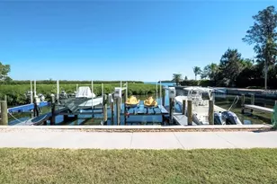 4976 Gulf of Mexico Dr, Longboat Key, FL 34228 - Photo 35