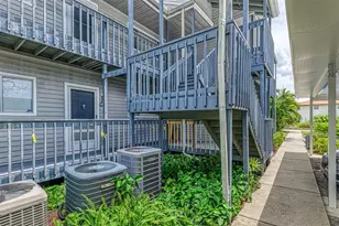 255 Fenwick Dr, Venice, FL 34285 - Photo 3