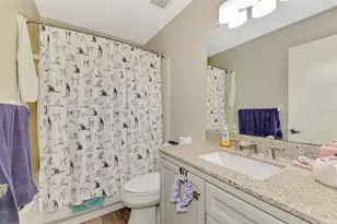 255 Fenwick Dr, Venice, FL 34285 - Photo 33