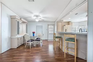 5707 45th St E, Bradenton, FL 34203 - Photo 9