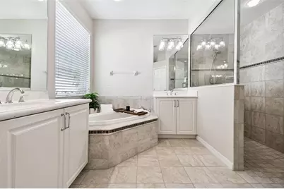 7406 Lake Forest Glen, Lakewood Ranch, FL 34202 - Photo 23