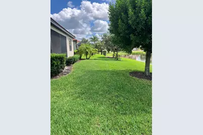 10093 Cozy Grove Drive, Venice, FL 34293 - Photo 9