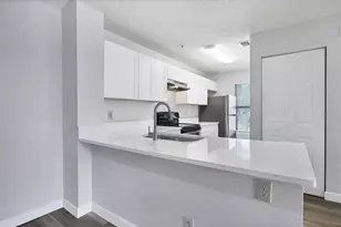 4001 Crockers Lake Blvd, Sarasota, FL 34238 - Photo 5