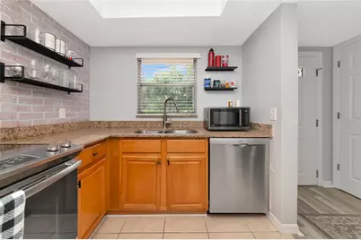 966 La Costa Circle #5, Sarasota, FL 34237 - Photo 11