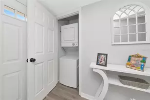 966 La Costa Cir, Sarasota, FL 34237 - Photo 27