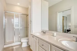 1400 Burgos Dr, Sarasota, FL 34238 - Photo 19