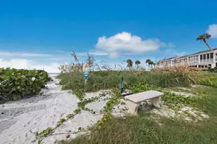 7105 Gulf of Mexico Dr, Longboat Key, FL 34228 - Photo 35