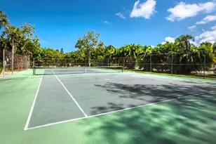 7105 Gulf of Mexico Dr, Longboat Key, FL 34228 - Photo 49