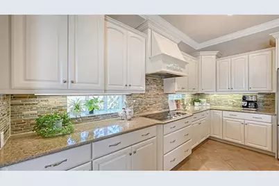 14718 Secret Harbor Place, Lakewood Ranch, FL 34202 - Photo 23