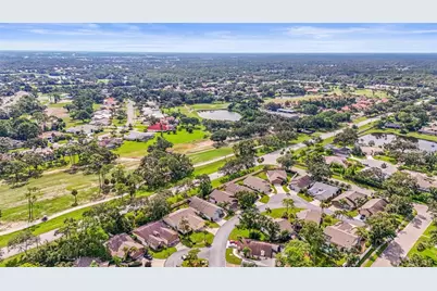 7845 Pine Trace Drive, Sarasota, FL 34243 - Photo 49