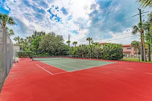 600 Manatee Ave, Holmes Beach, FL 34217 - Photo 37