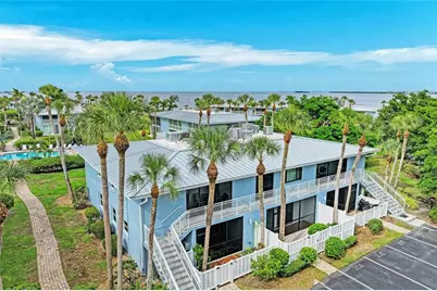 600 Manatee Avenue #226, Holmes Beach, FL 34217 - Photo 1