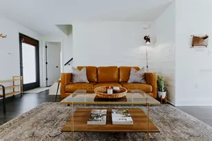 2472 Temple St, Sarasota, FL 34239 - Photo 5