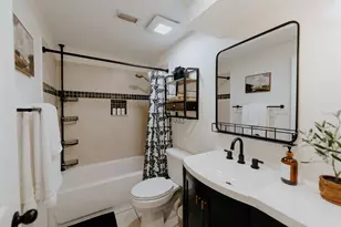 2472 Temple St, Sarasota, FL 34239 - Photo 41