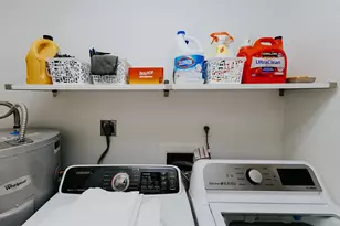 2472 Temple St, Sarasota, FL 34239 - Photo 51