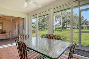 5609 Evergreen Dr, Sarasota, FL 34233 - Photo 13