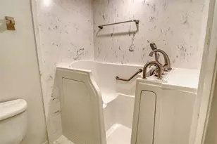 5609 Evergreen Dr, Sarasota, FL 34233 - Photo 25