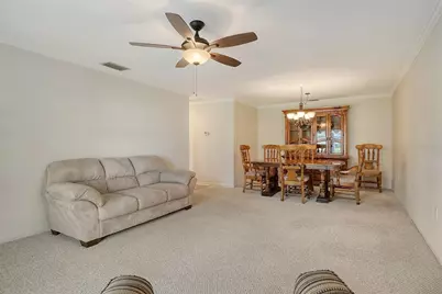 5609 Evergreen Drive #28, Sarasota, FL 34233 - Photo 3