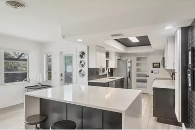 527 Bellaire Drive, Venice, FL 34293 - Photo 7