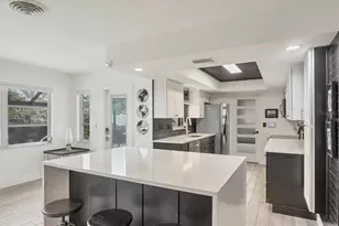 527 Bellaire Dr, Venice, FL 34293 - Photo 7