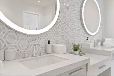 1581 Gulf Of Mexico Drive #507, Longboat Key, FL 34228 - Photo 15